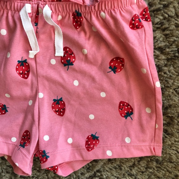 H&M strawberry shirt and short set - Picture 3 of 4